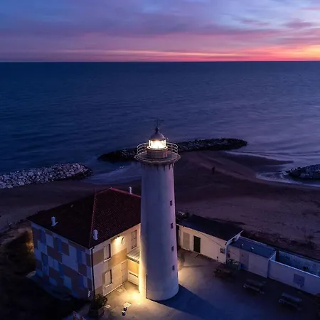 Attic With Large Furnished Terrace