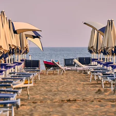 Attic With Large Furnished Terrace Bibione
